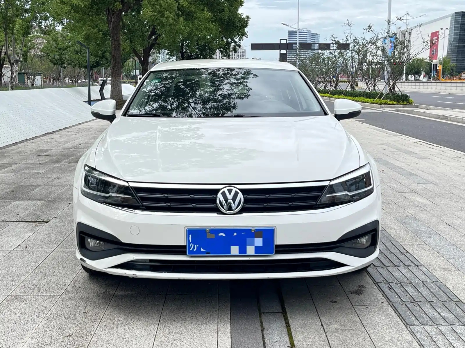 VOLKSWAGEN LAMANDO 2019