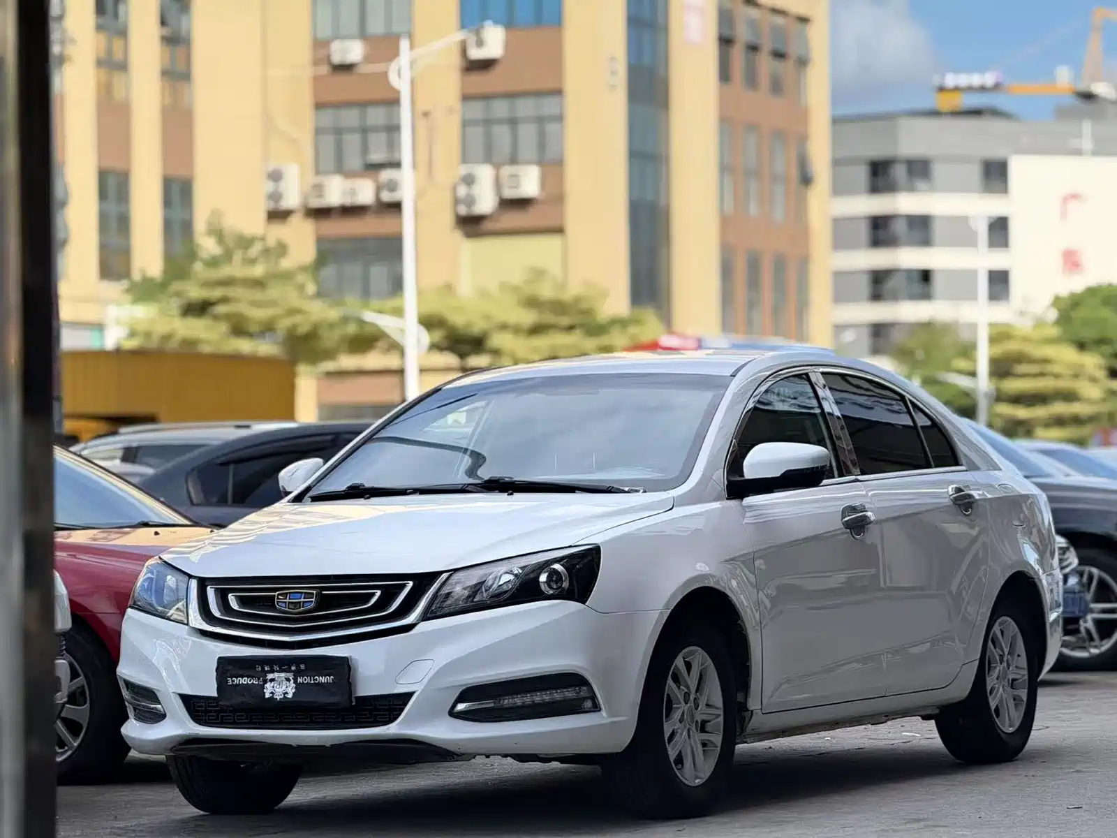 GEELY AUTO EMGRAND 2017