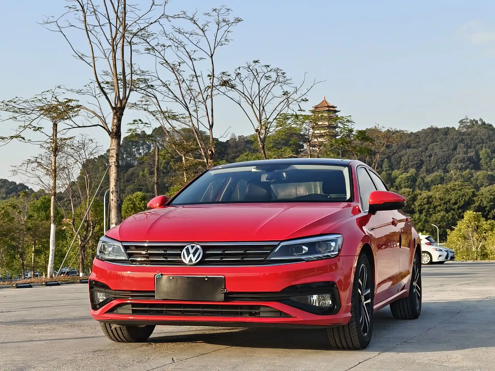 VOLKSWAGEN LAMANDO 2019