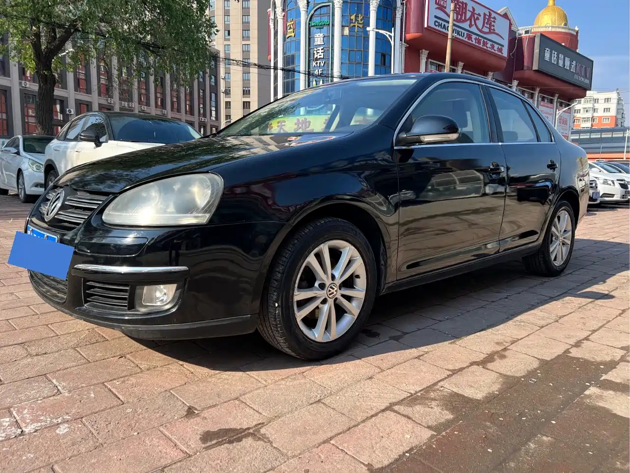 VOLKSWAGEN SAGITAR 2011