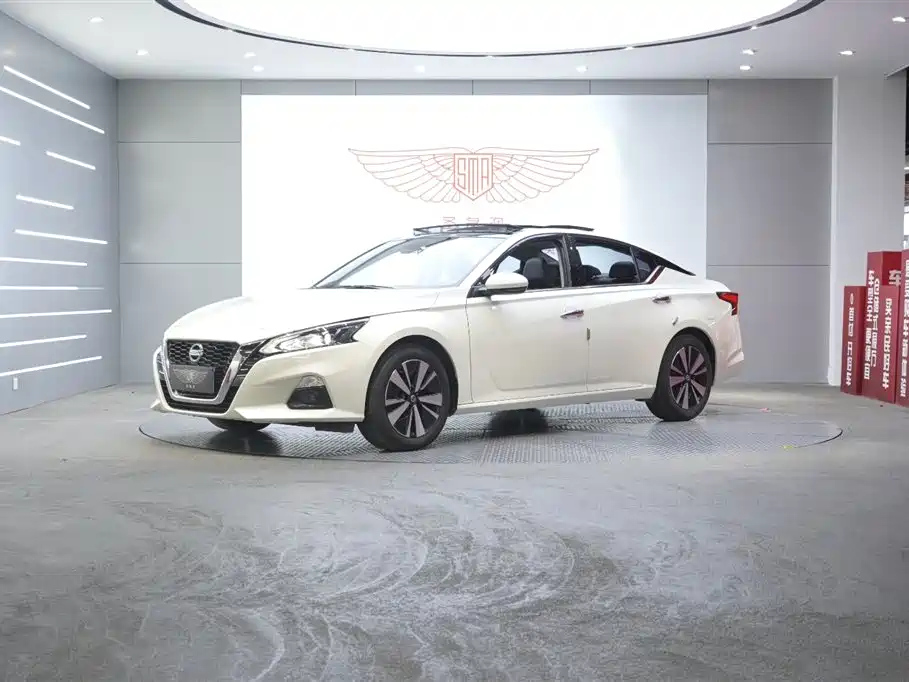 NISSAN TEANA 2021
