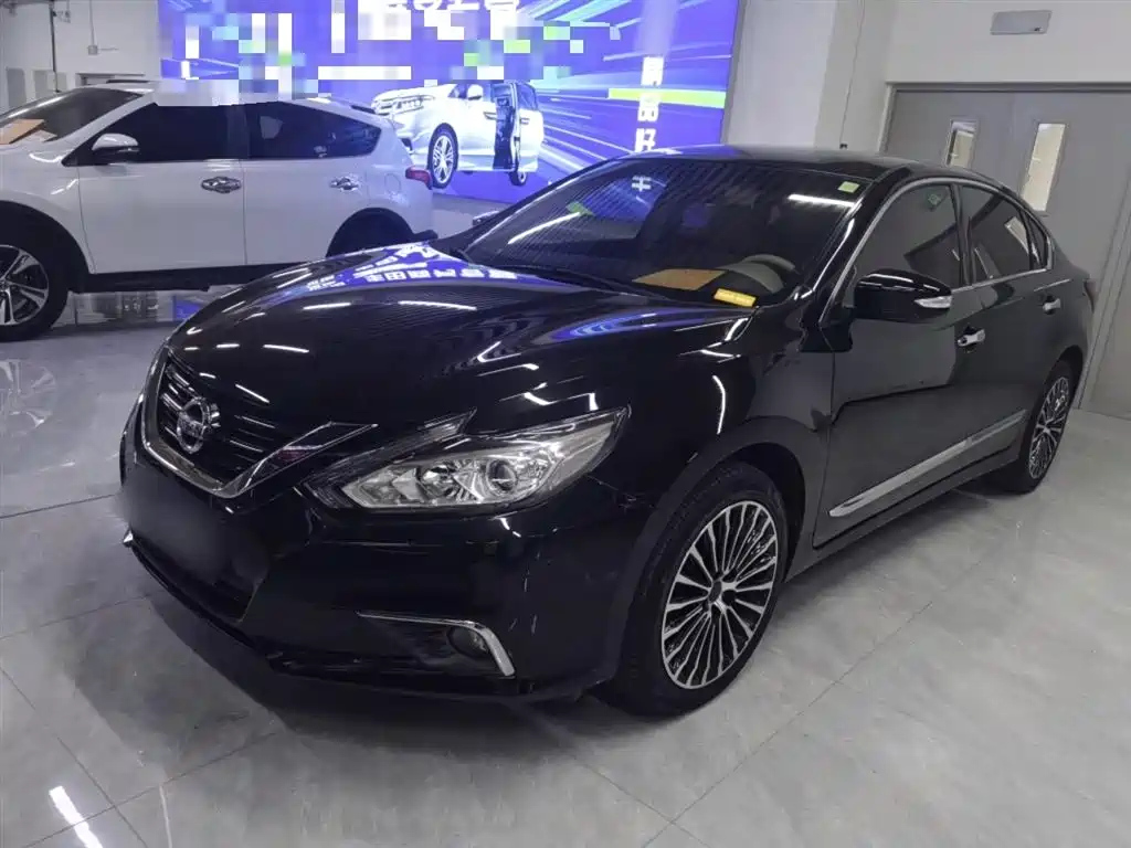 NISSAN TEANA 2016