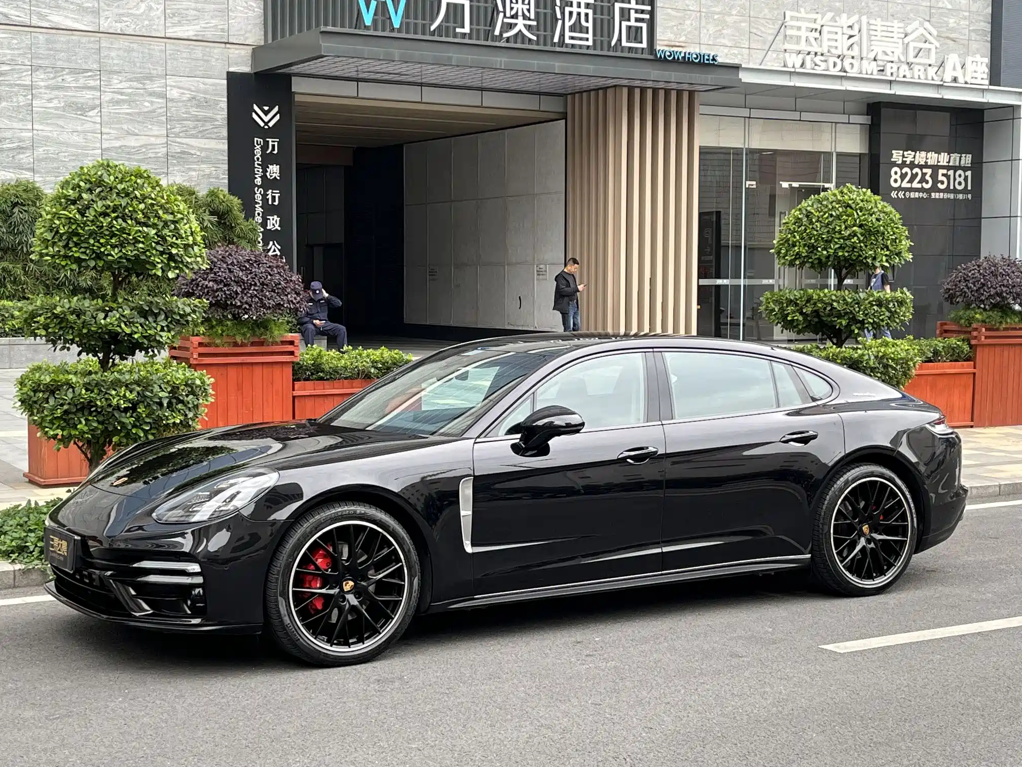 PORSCHE PANAMERA 2021