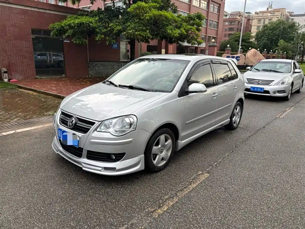 VOLKSWAGEN POLO 2009