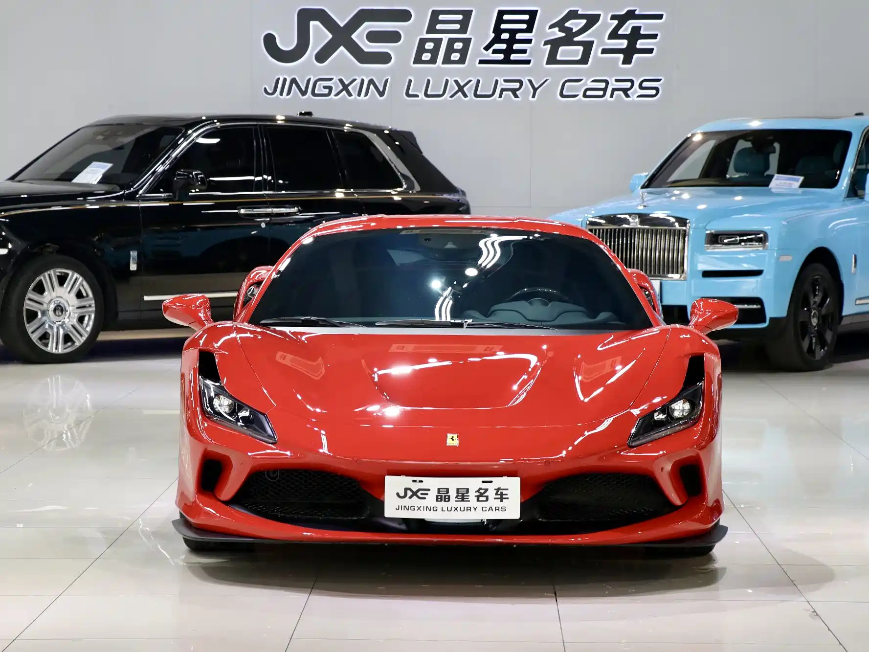 FERRARI F8 2019