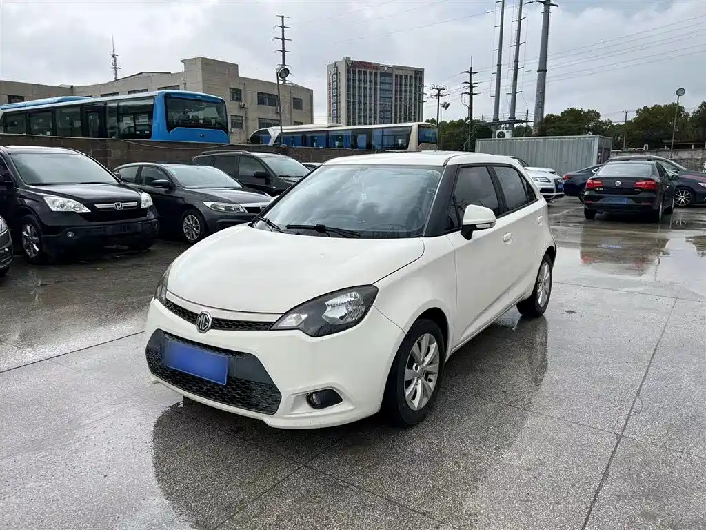 MG 3 2013