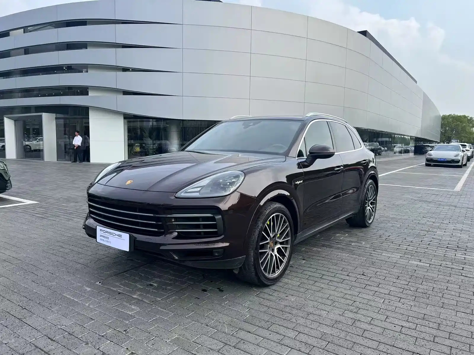 PORSCHE CAYENNE NEW ENERGY 2021