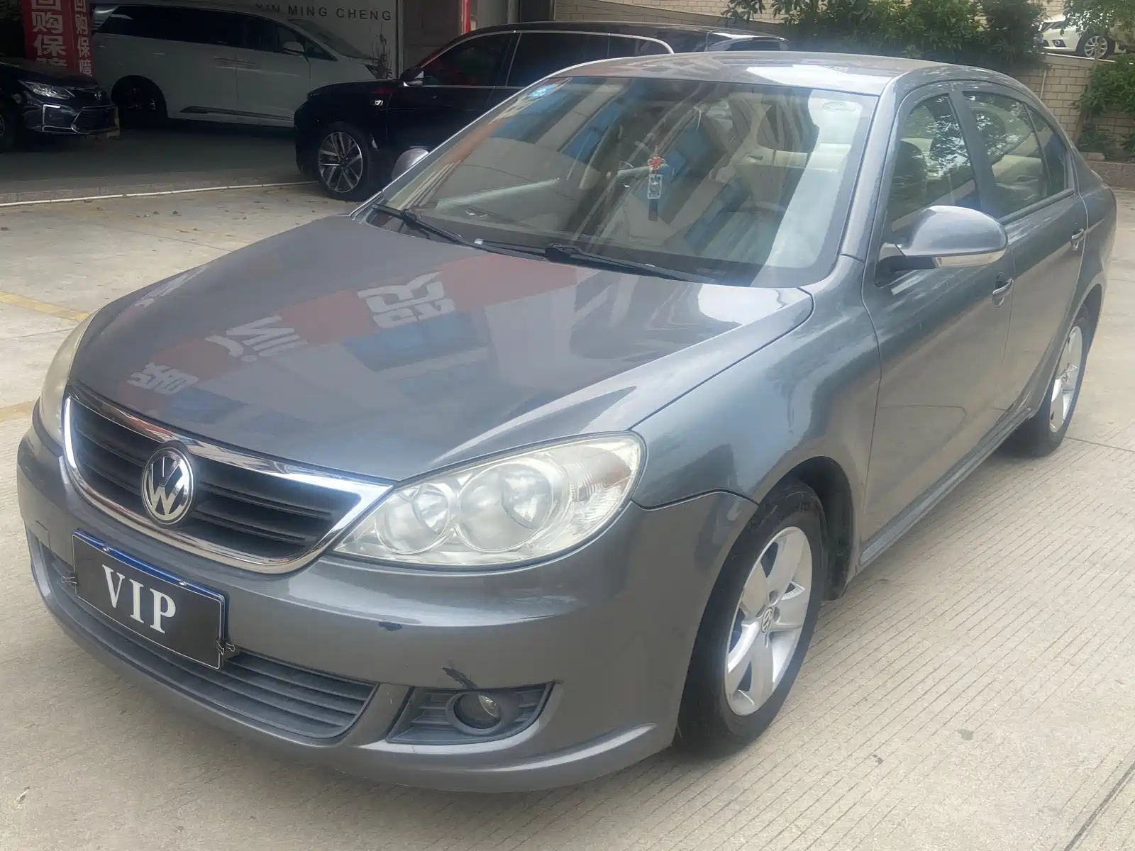 VOLKSWAGEN LAVIDA 2011