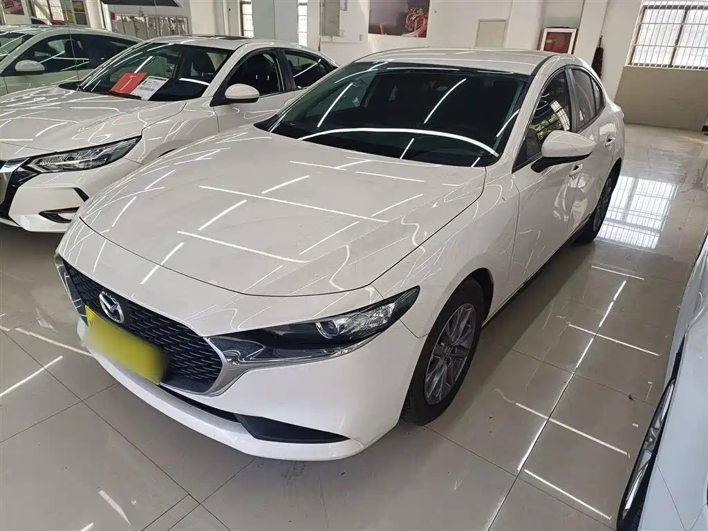 MAZDA 3 AXELA