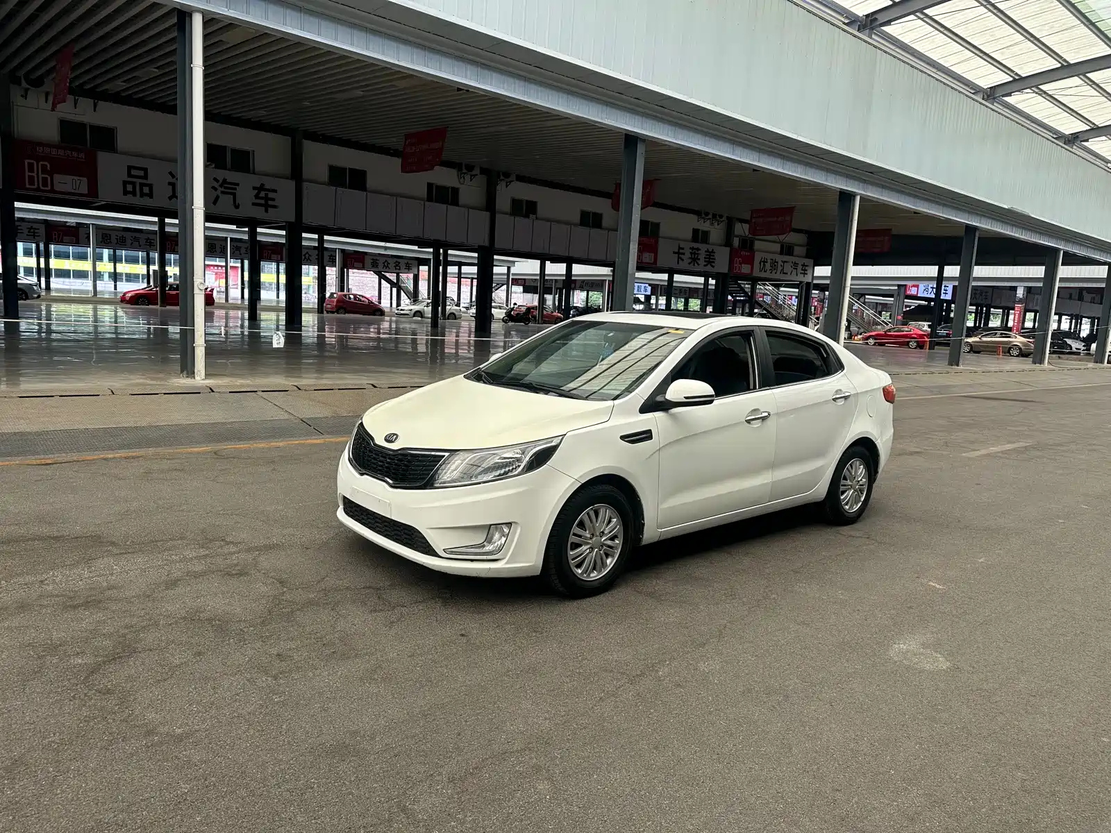 KIA K2 2012