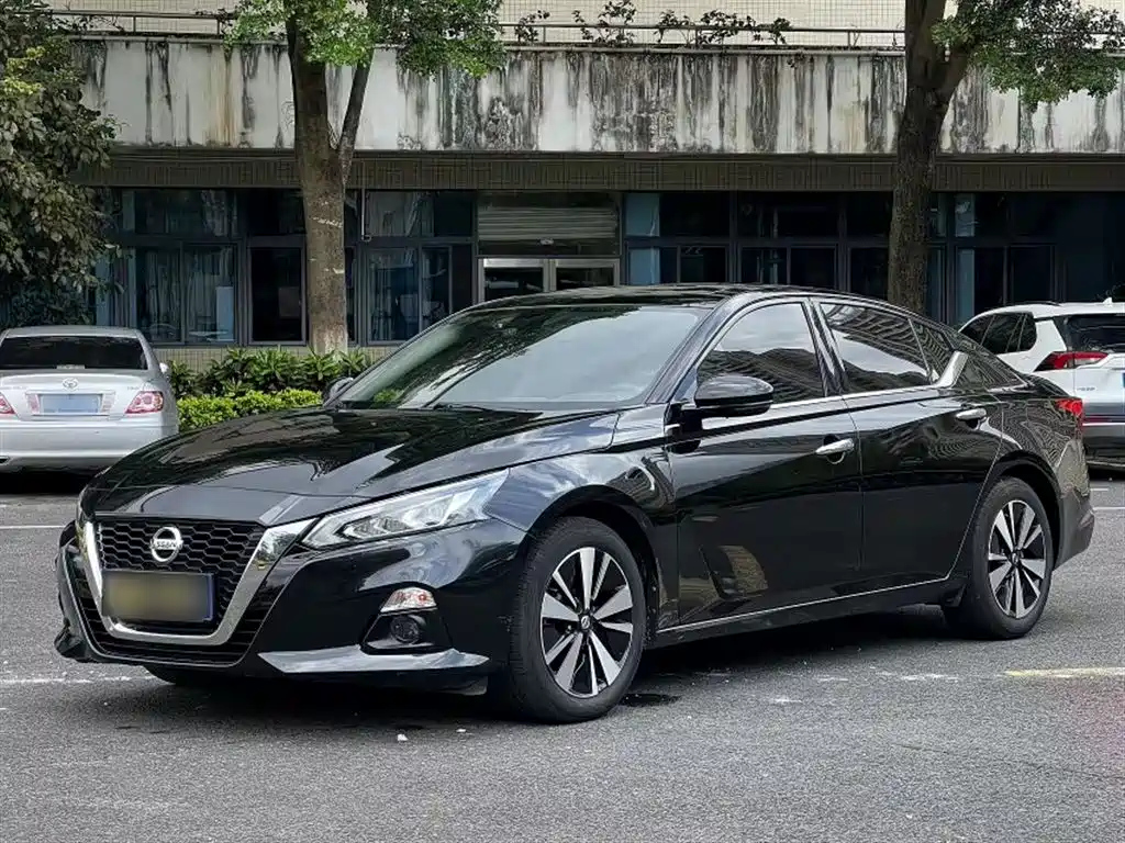 NISSAN TEANA 2021