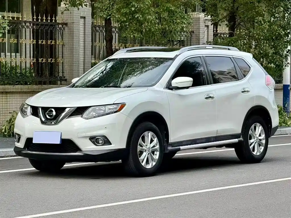 NISSAN X-TRAIL 2014