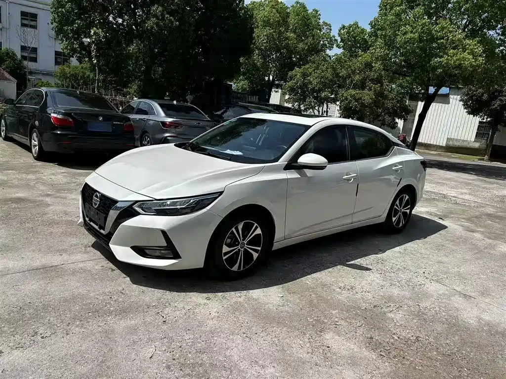NISSAN SYLPHY 2020