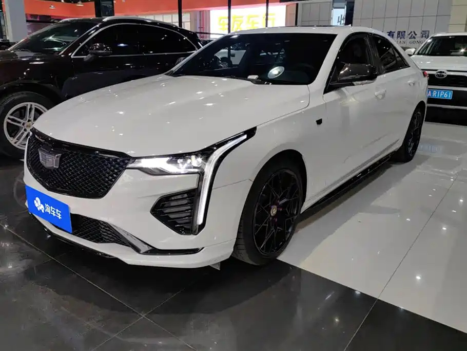 CADILLAC XT5 2022
