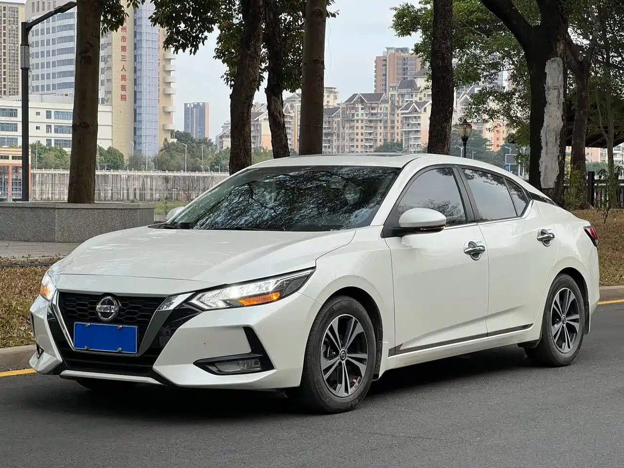 NISSAN SYLPHY 2020