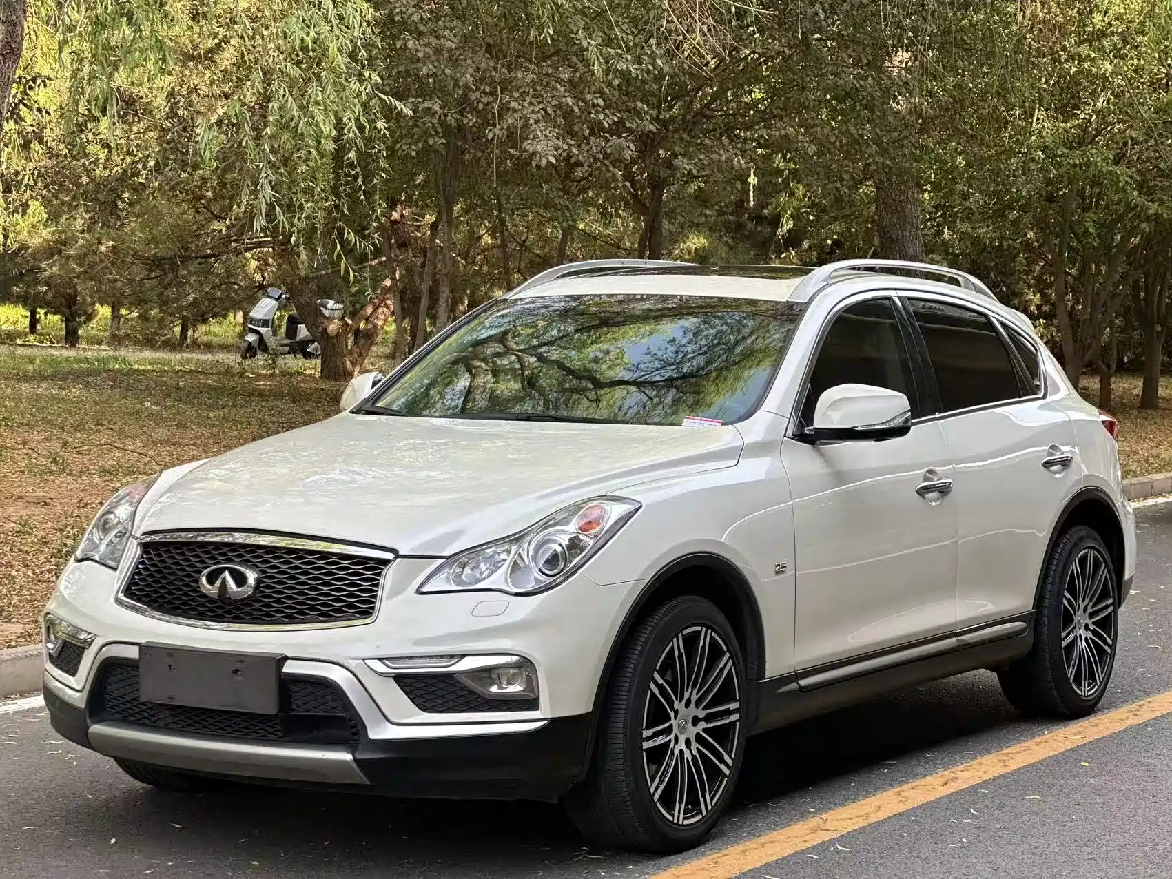INFINITI QX50 2015