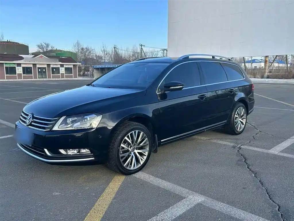 VOLKSWAGEN MAGOTAN IMPORT 2012