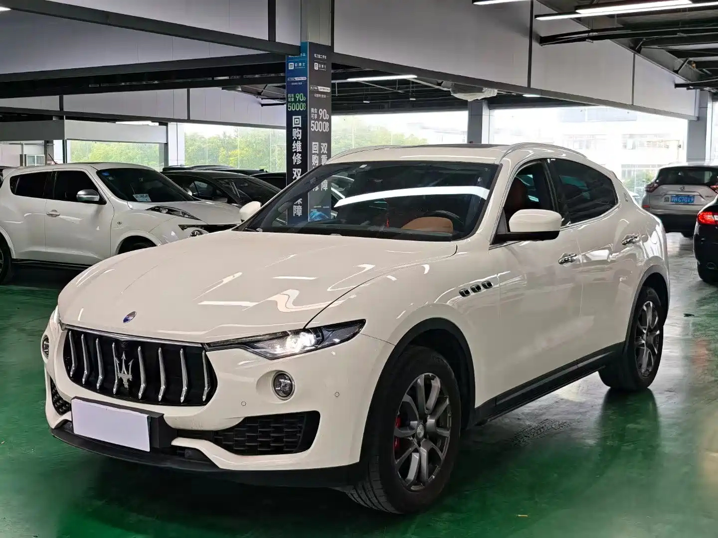MASERATI LEVANTE 2019