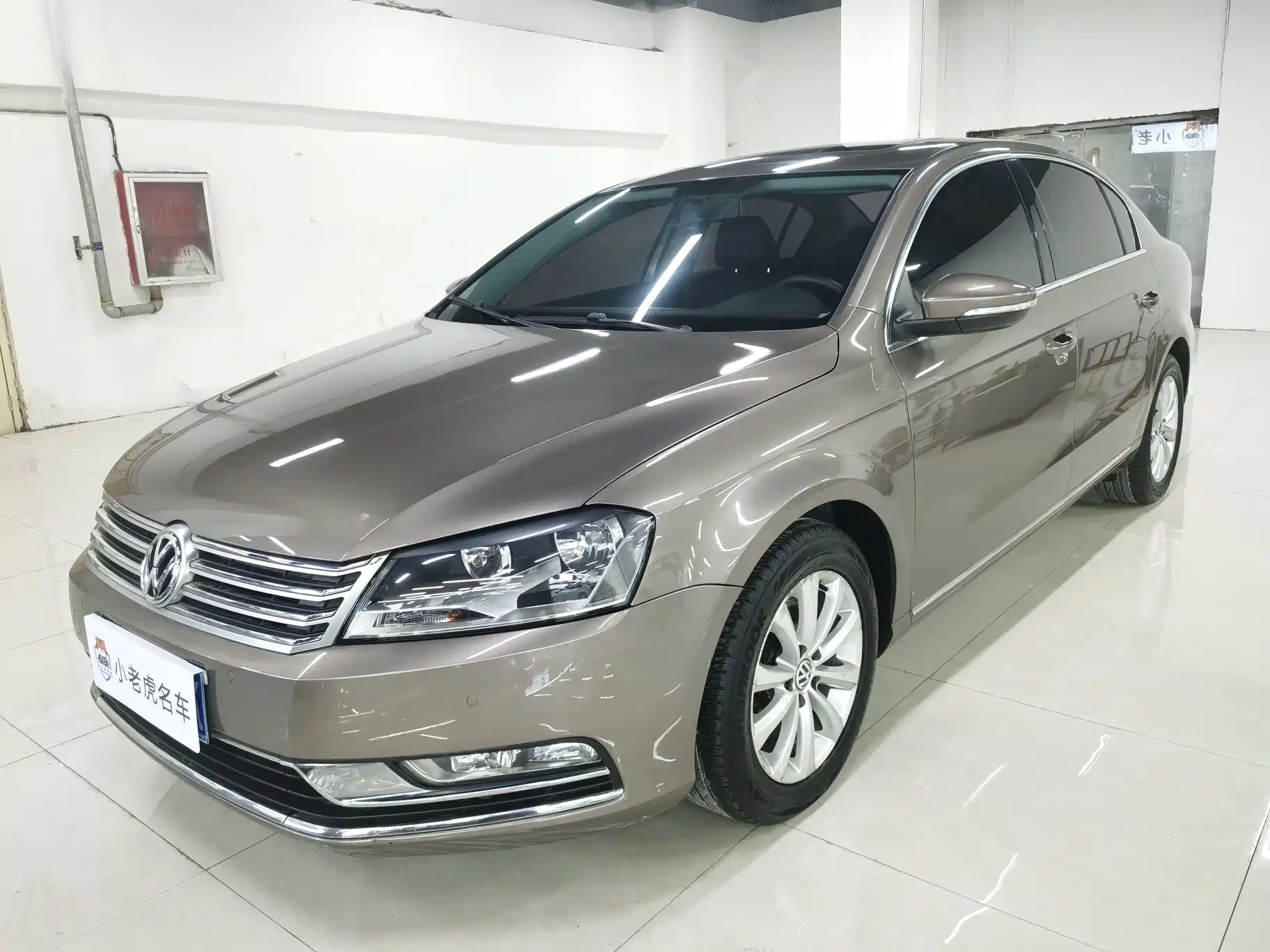 VOLKSWAGEN MAGOTAN 2016