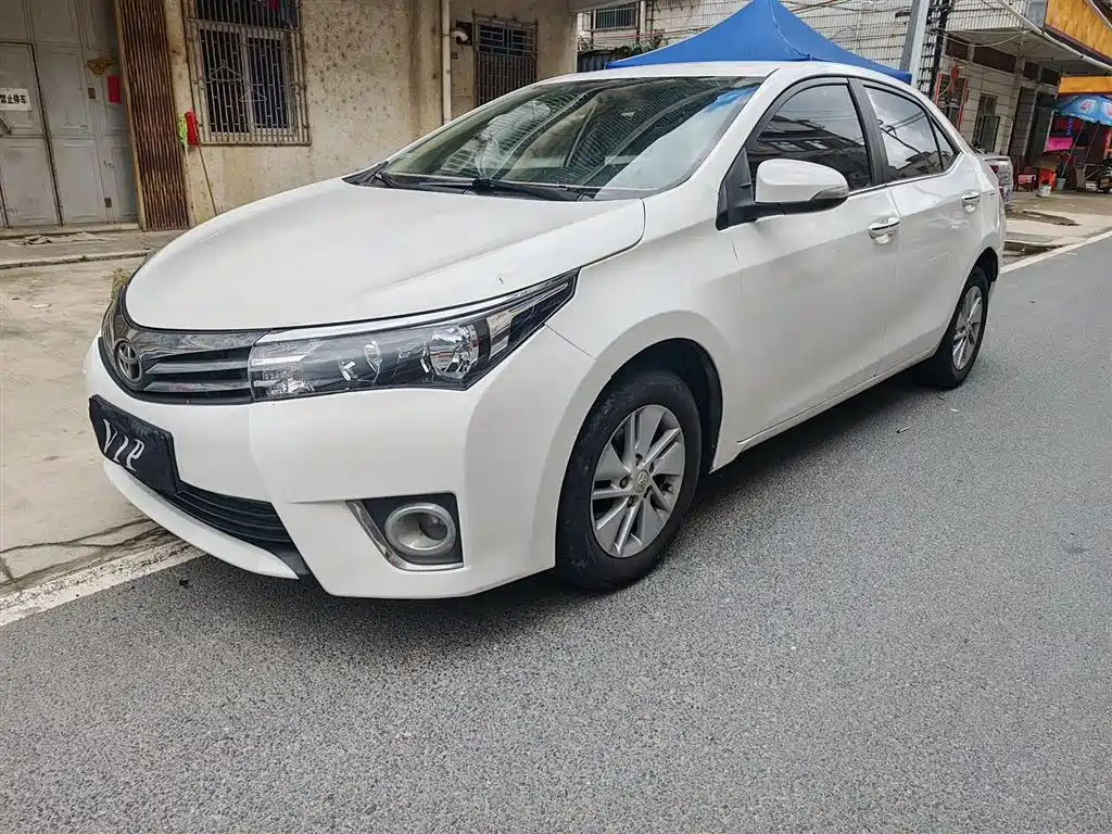 TOYOTA COROLLA 2017