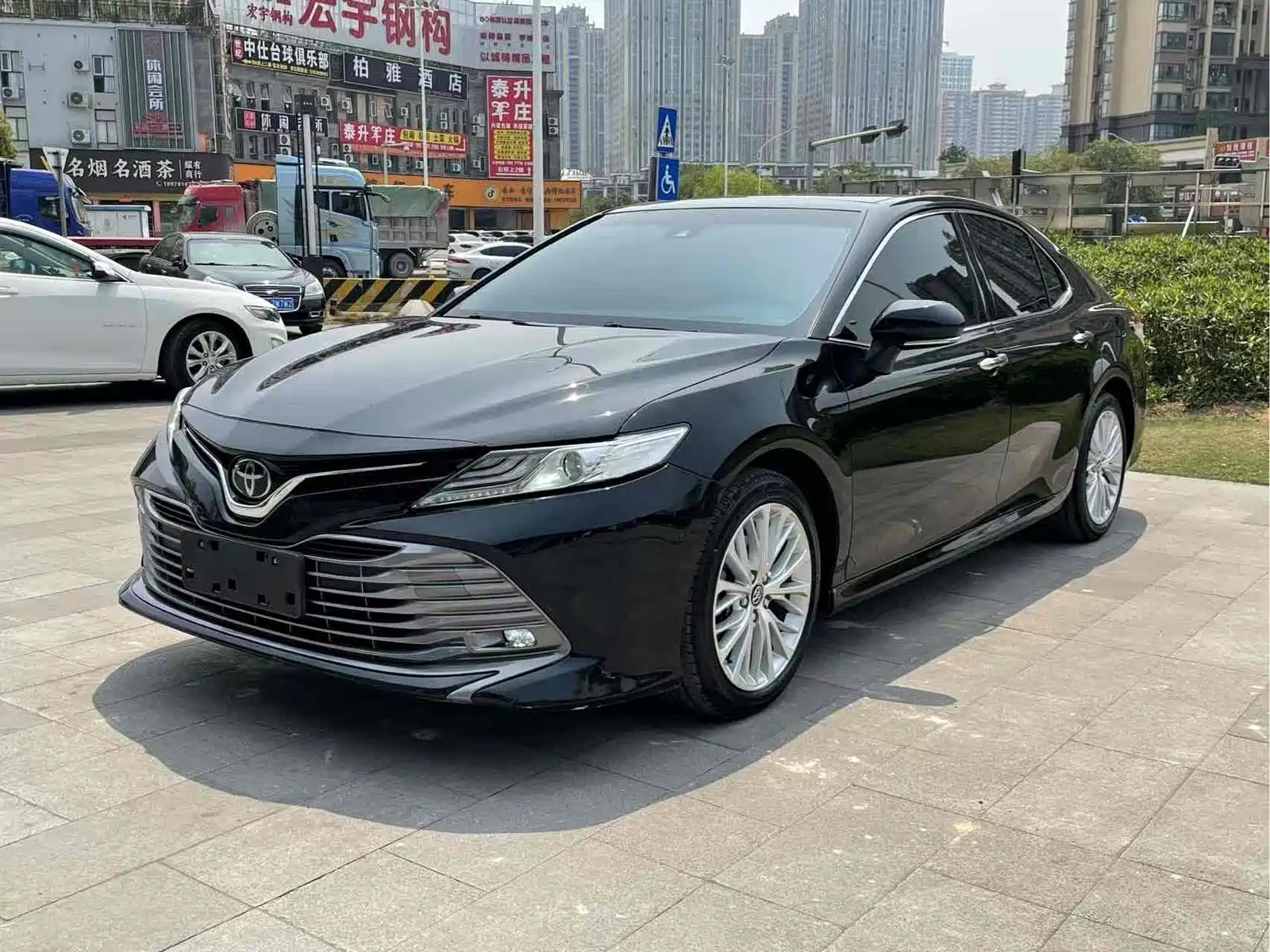 TOYOTA CAMRY 2018