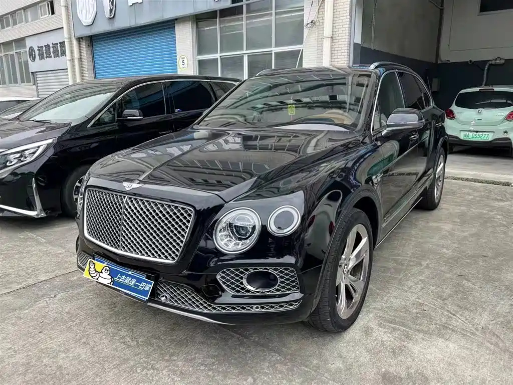 BENTLEY BENTAYGA 2018