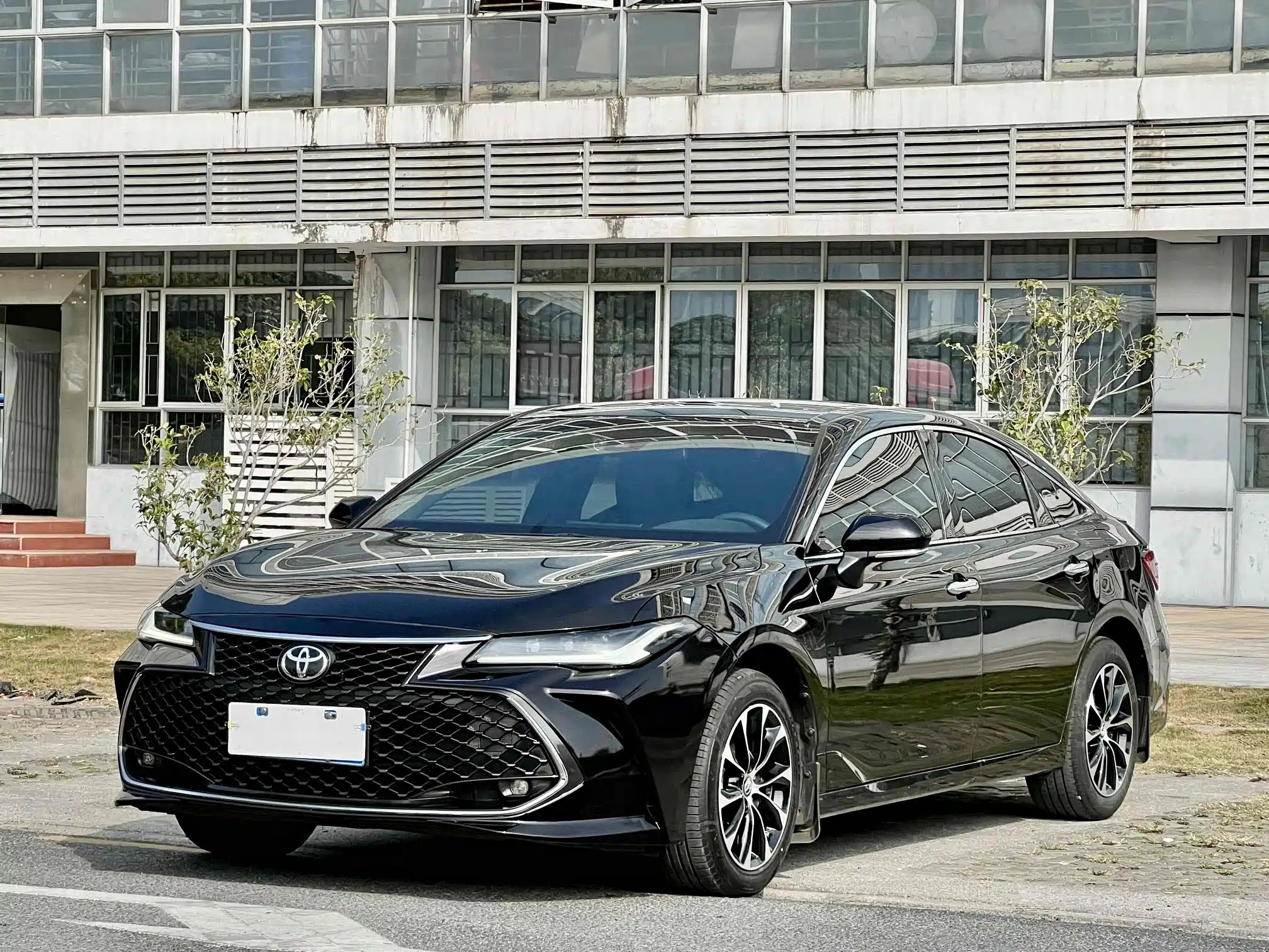 TOYOTA AVALON 2022