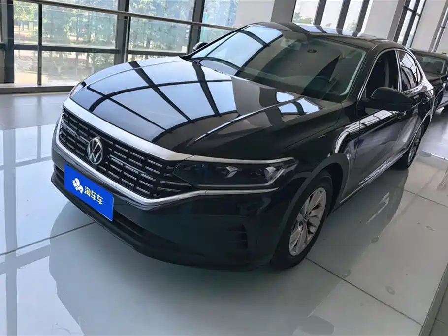 VOLKSWAGEN PASSAT 2022