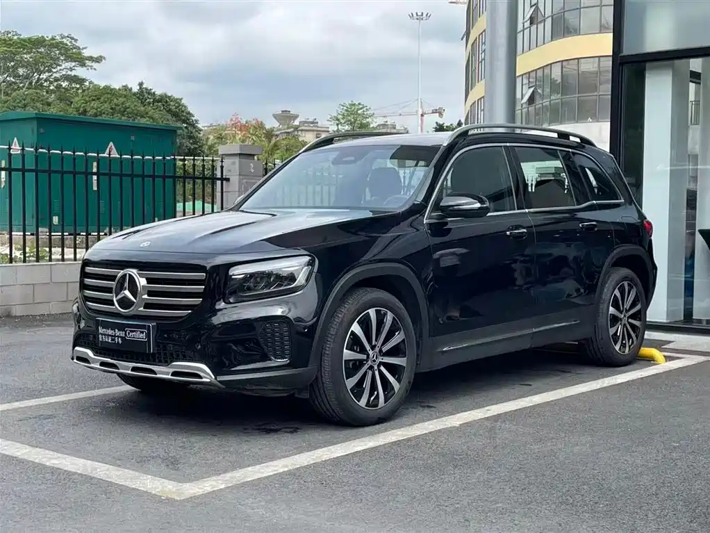 MERCEDES BENZ GLB 2024