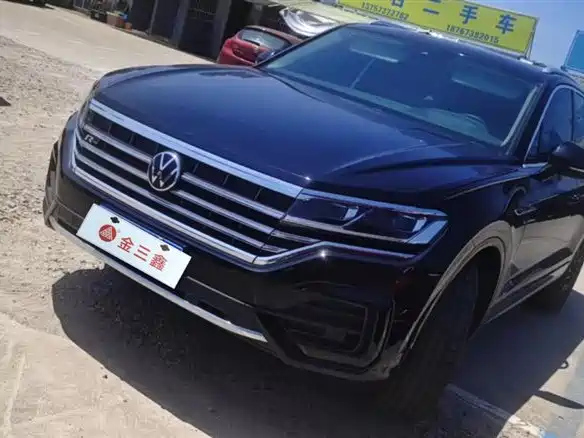 VOLKSWAGEN TOUAREG 2021