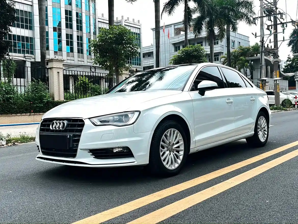 AUDI A3 2016