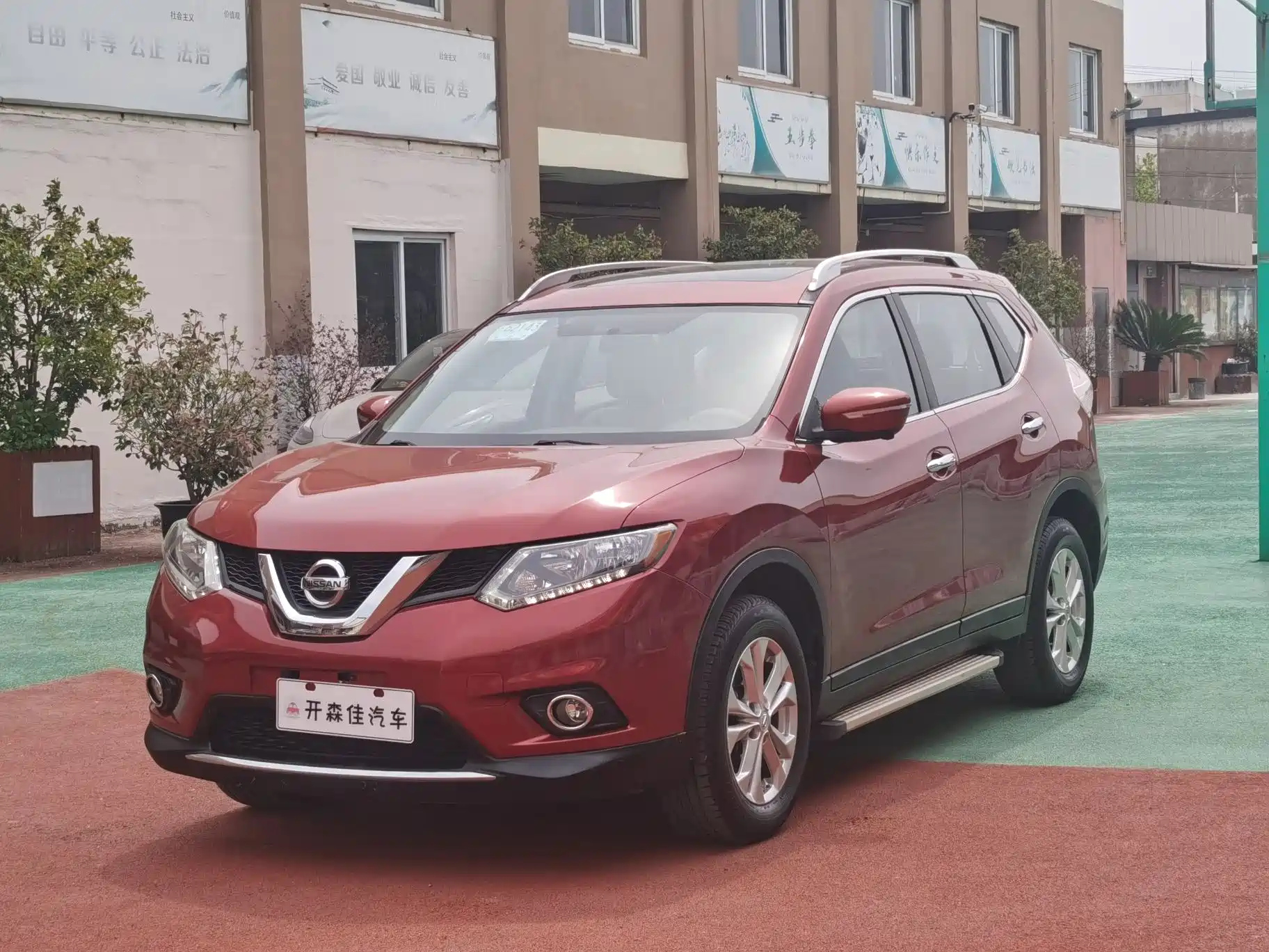 NISSAN X-TRAIL 2014