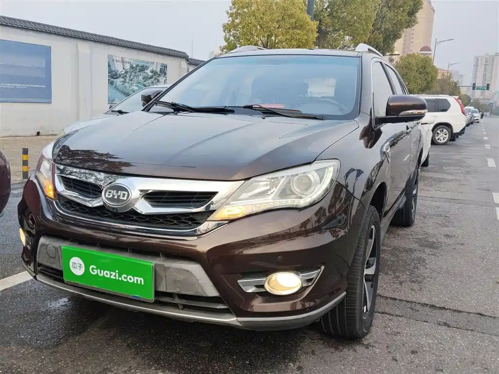 BYD S7 2015