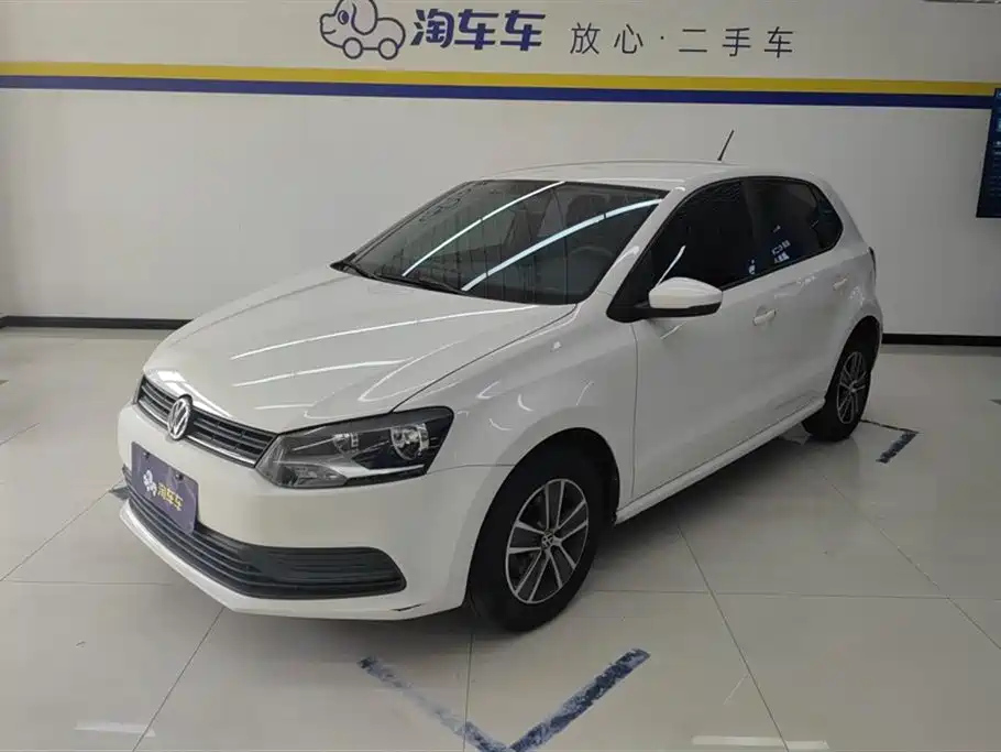 VOLKSWAGEN POLO 2016