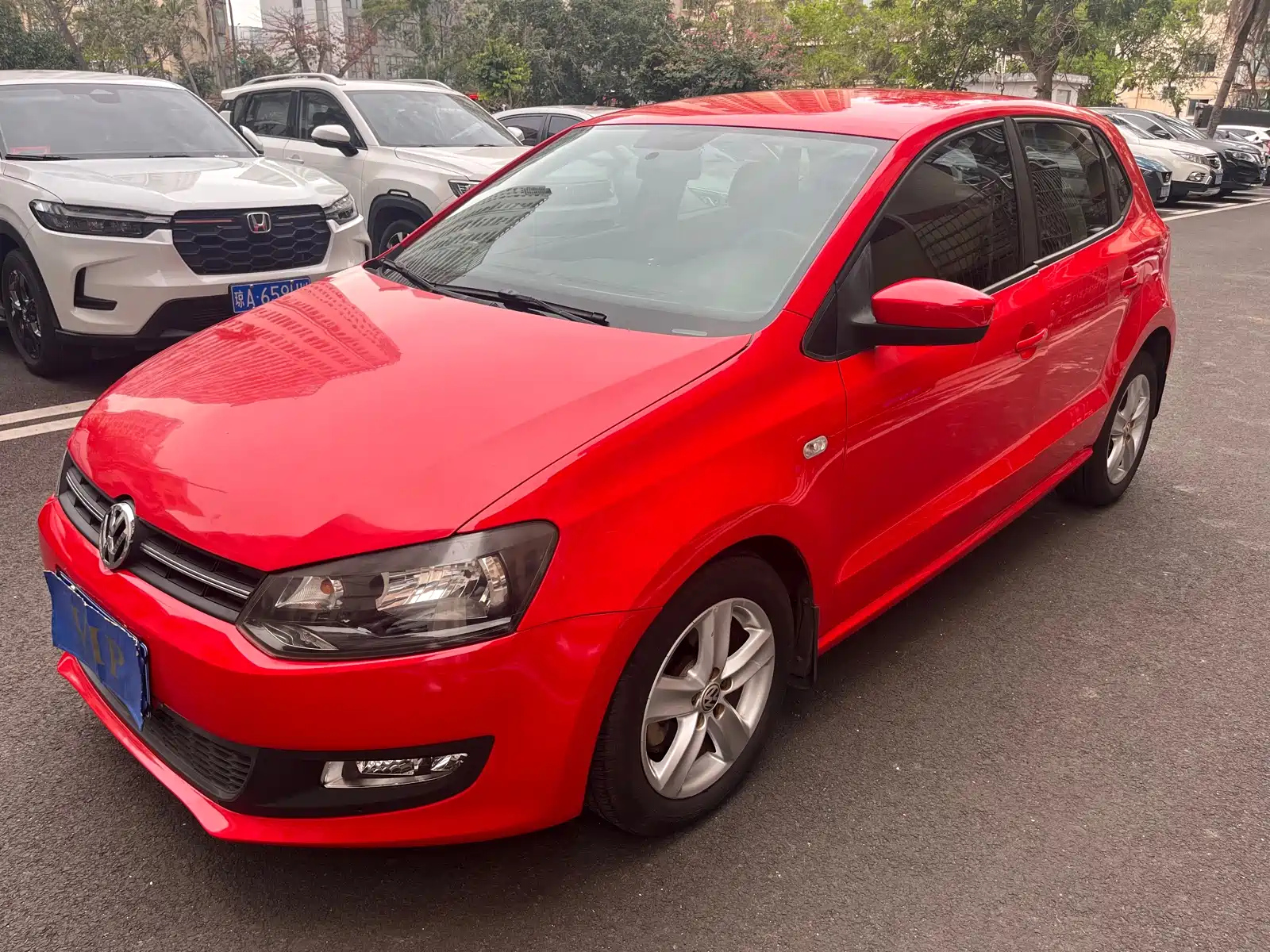 VOLKSWAGEN POLO 2013
