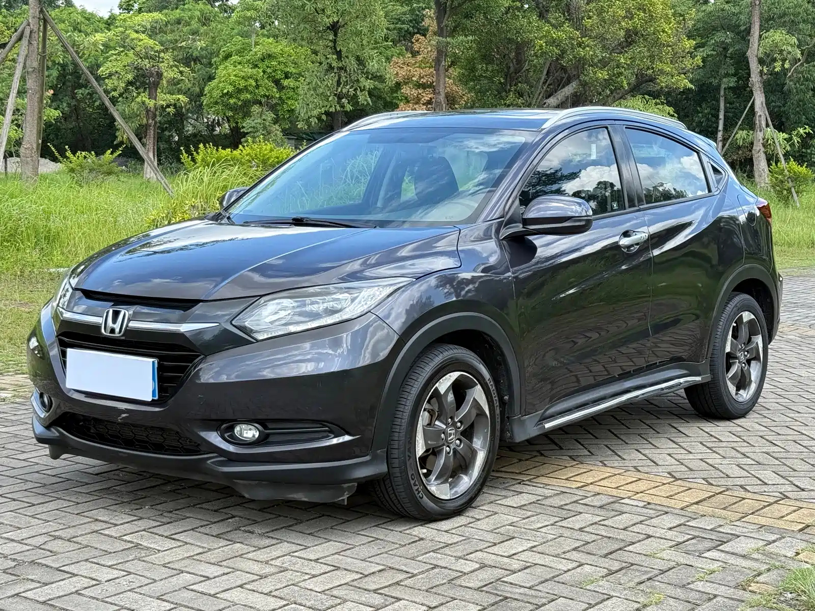 HONDA VEZEL 2015