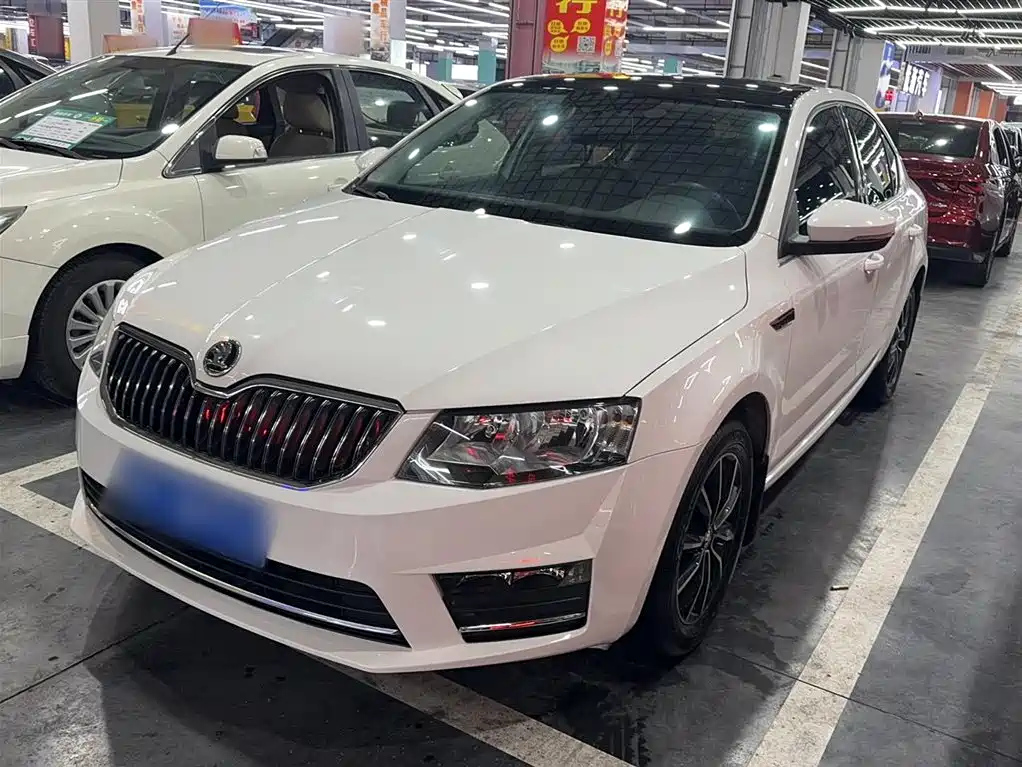 SKODA OCTAVIA 2016