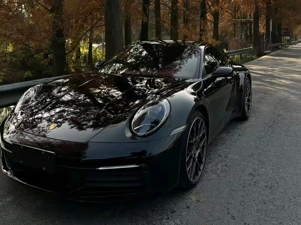 PORSCHE 911 2020