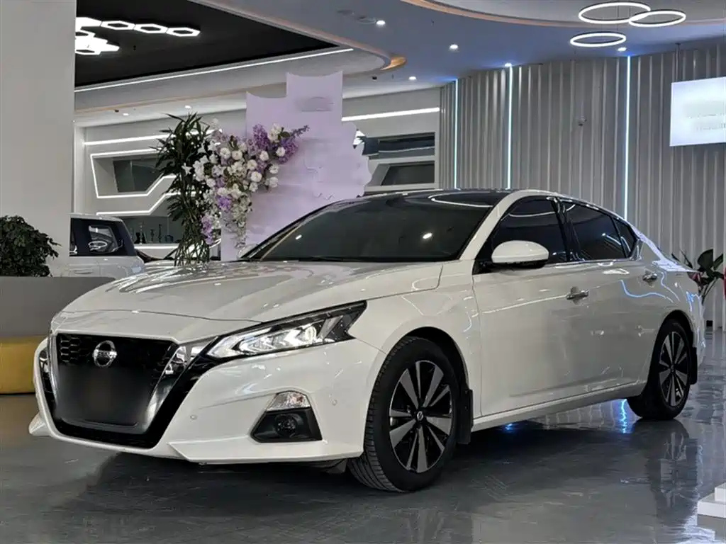 NISSAN TEANA