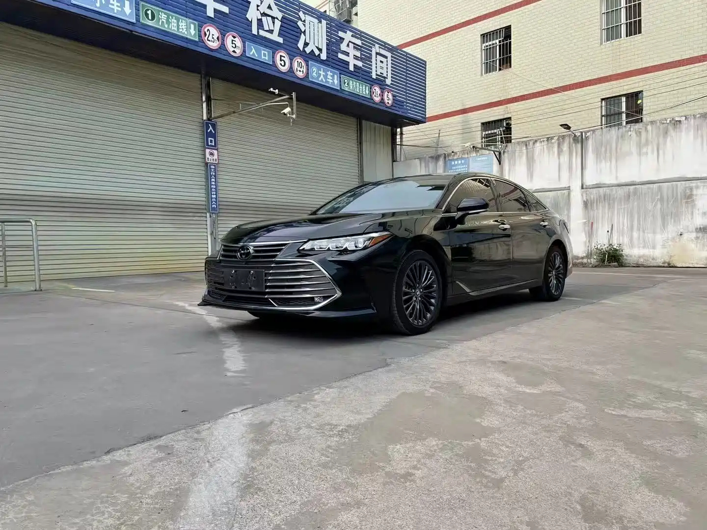 TOYOTA AVALON 2019