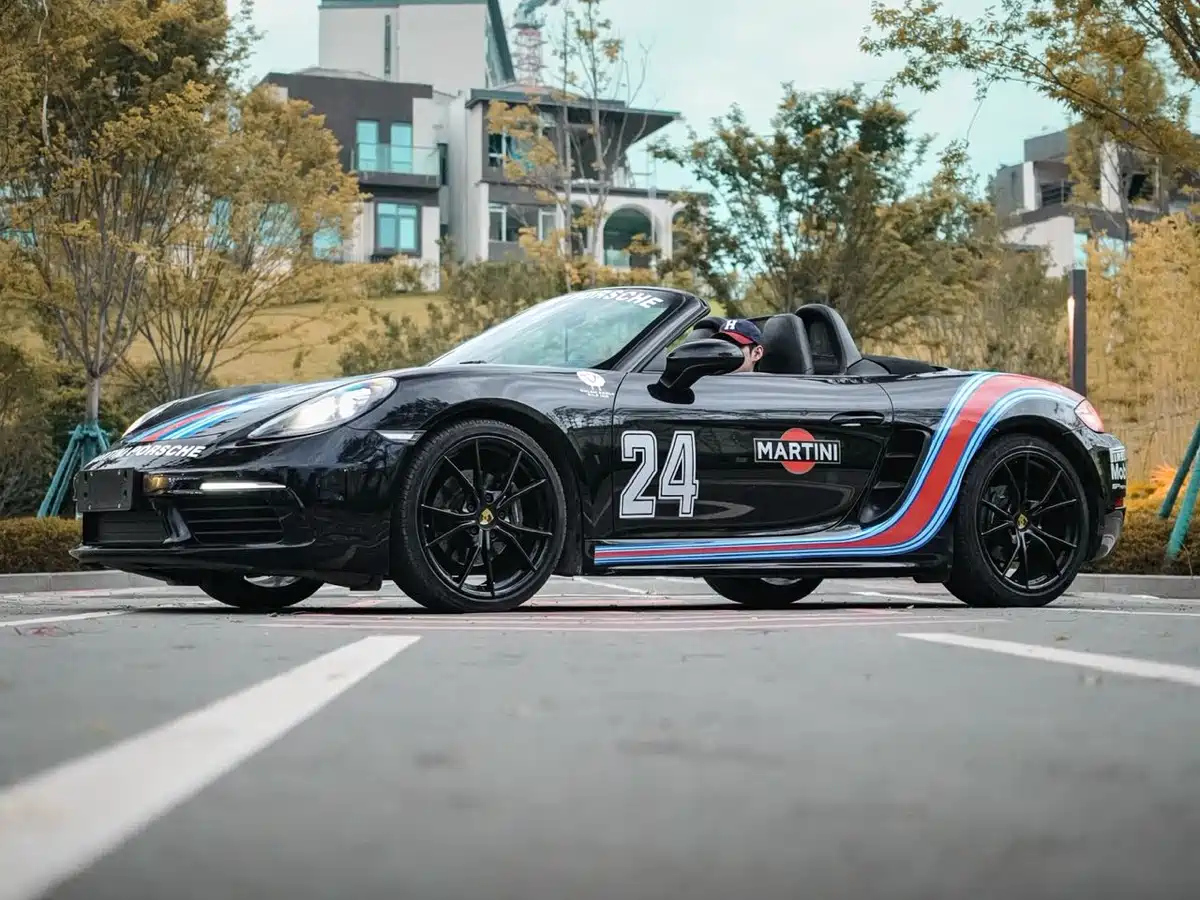 PORSCHE 718 2018