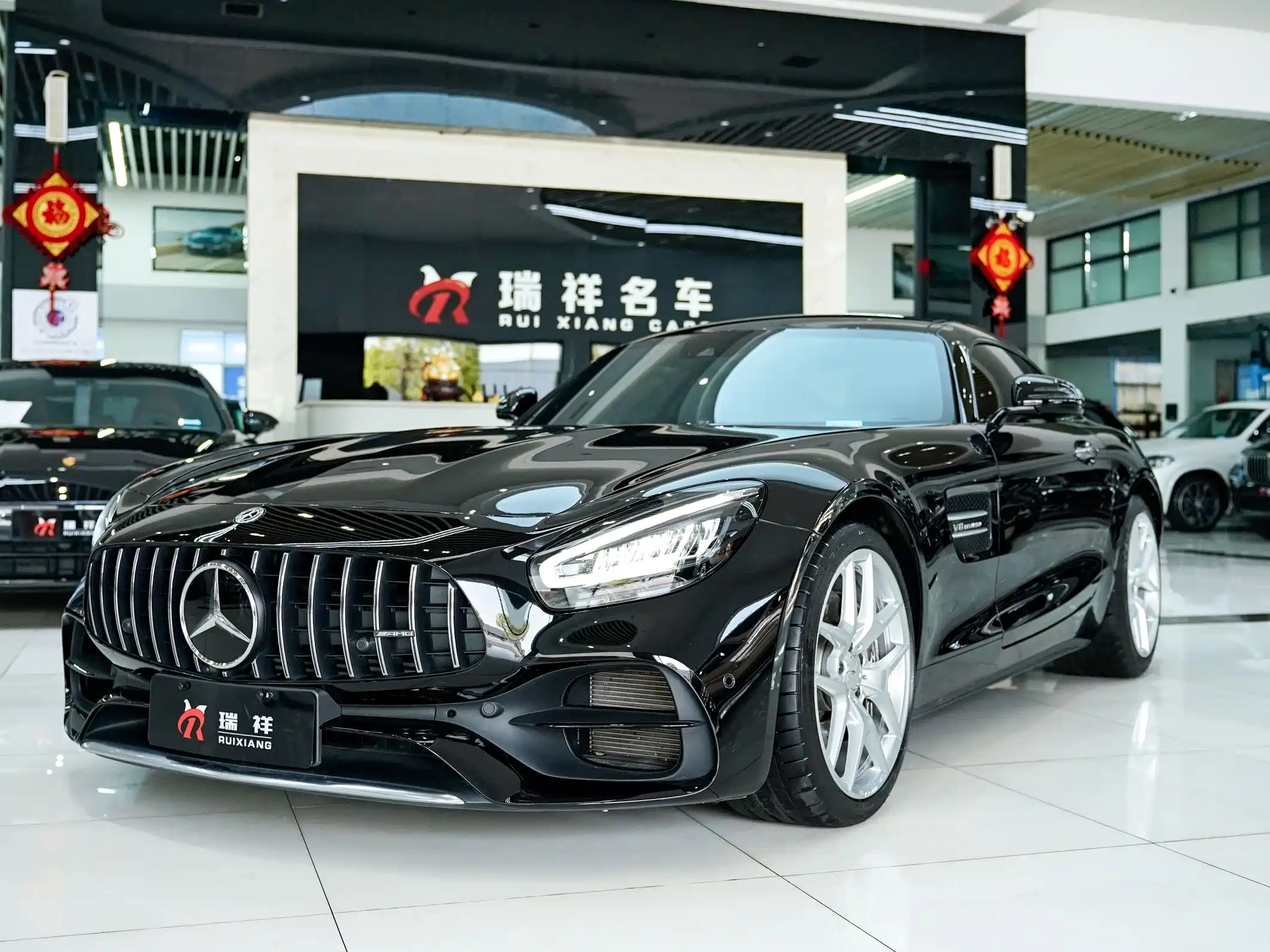 MERCEDES BENZ AMG GT 2019