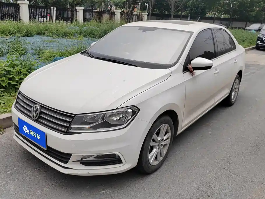 VOLKSWAGEN SANTANA 2016