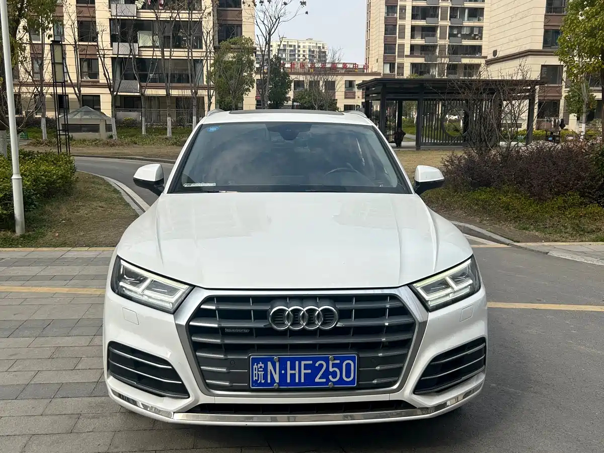 AUDI Q5L 2018
