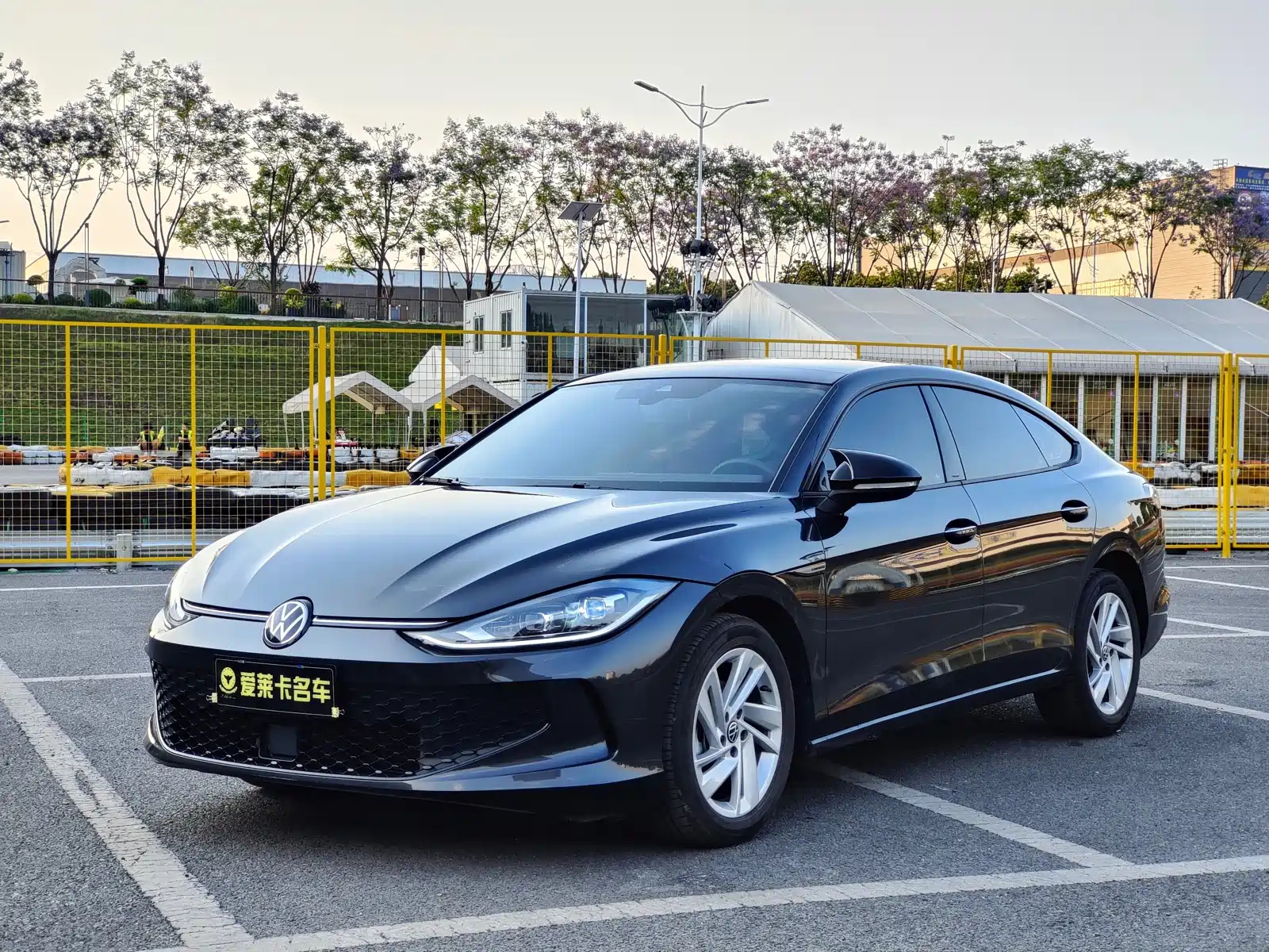 VOLKSWAGEN LAMANDO 2023