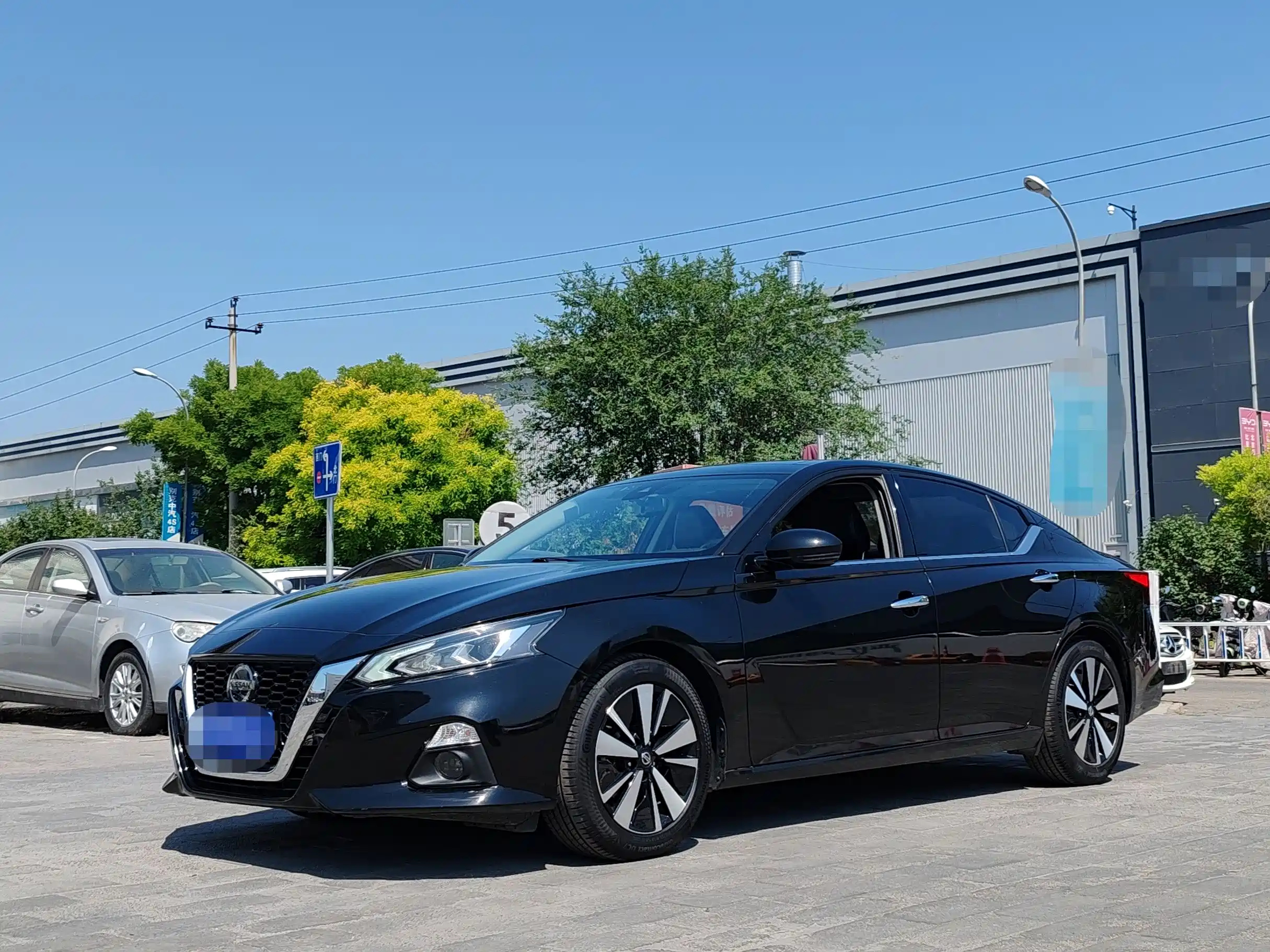 NISSAN TEANA 2019