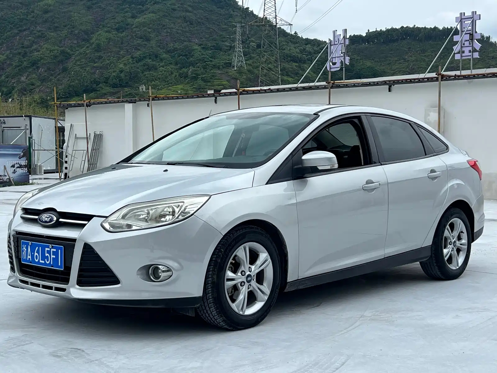 FORD FOCUS 2012