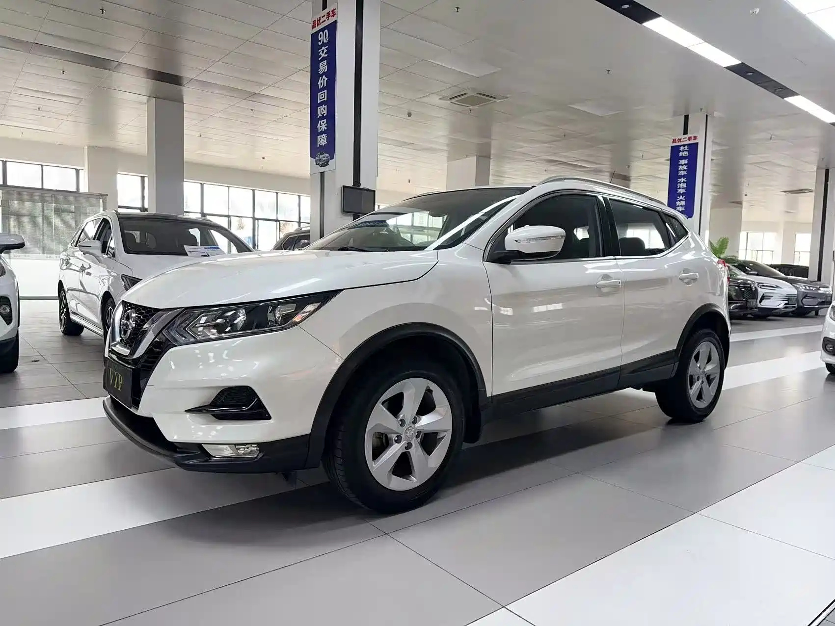 NISSAN QASHQAI 2019