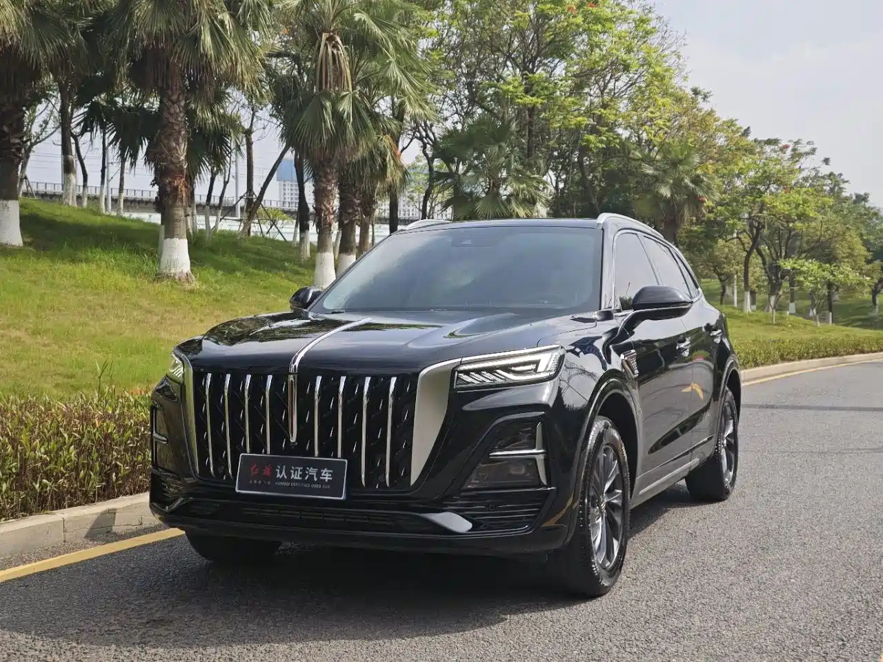 HONGQI HS5 2023