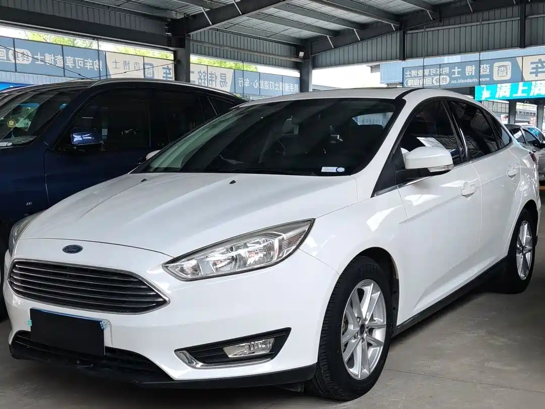 FORD FOCUS 2015